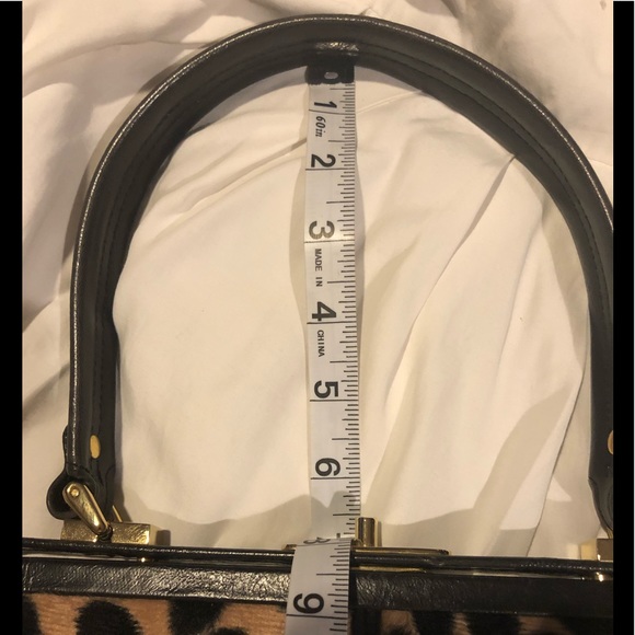 NECESSARY OBJECTS Faux leopard Fur Satchel. - Picture 11 of 16